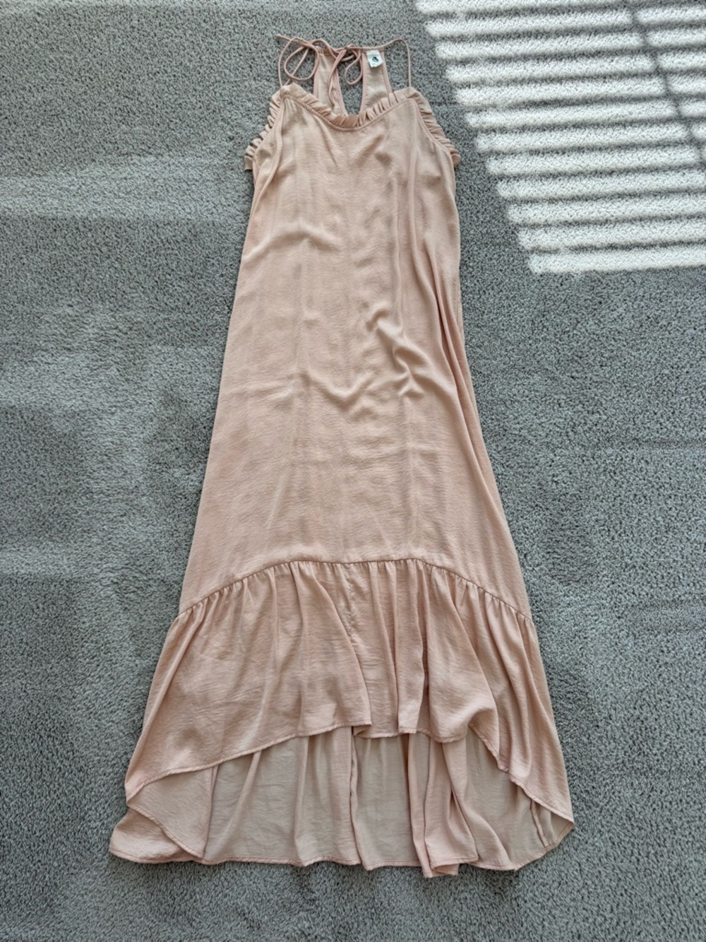 Ruffled High-Low Maxi Dress in Blush Pink - Picture 3 of 5